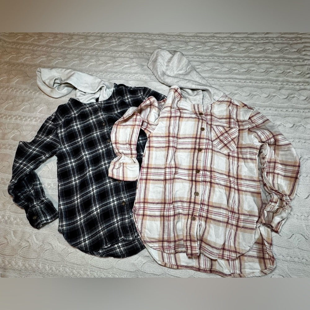 Lot of 2 Flannel Button-up Hoodies-Black/Cream & Pink/Cream Size Large #1082